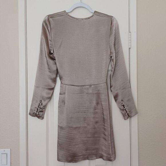 ASOS Design Satin High Shine Wrap Mini Dress Mink Size 4 NWT - Picture 7 of 13